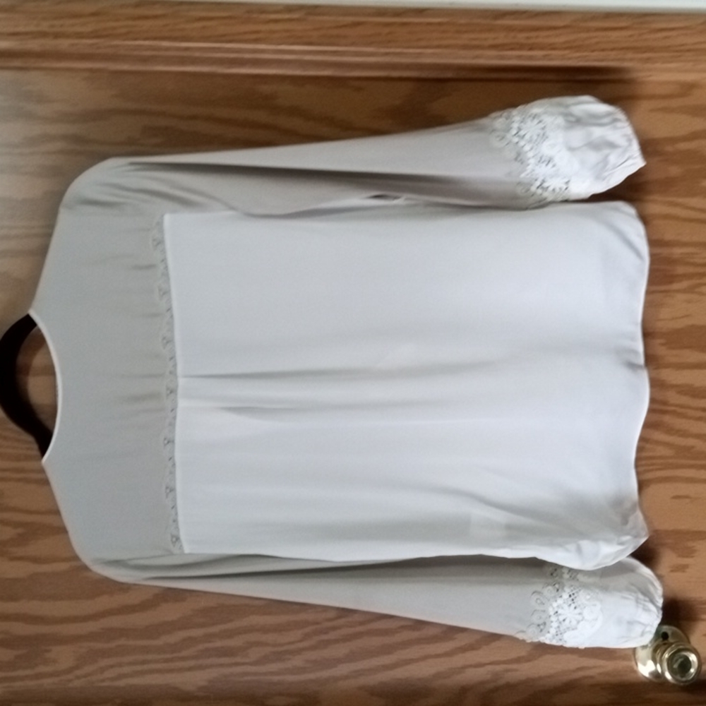 Elie Tahari, silk and lace, anniversary, vacation, party, career wear, o… - Picture 2 of 8